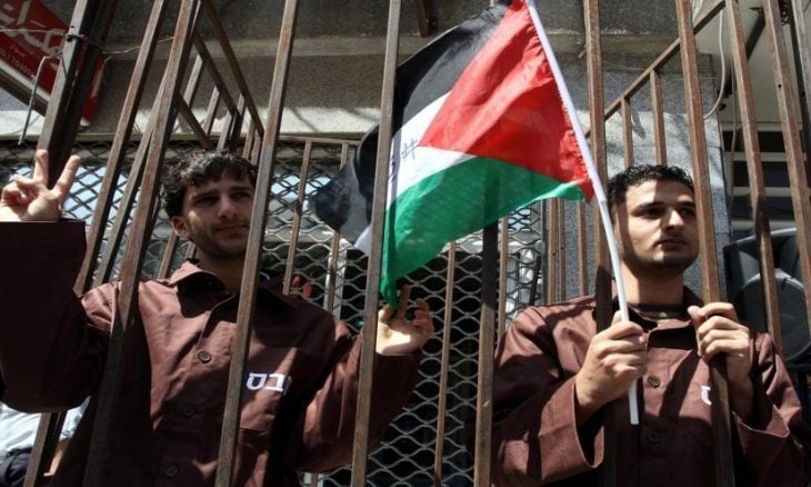  الهيئة والنادي: قرار الاحتلال بإبعاد أسيرين مقدسيين أحدهما محرر إنذار باستهداف آلاف الأسرى والمحررين  